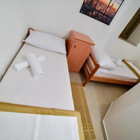 Hostel Sinj Exterior photo