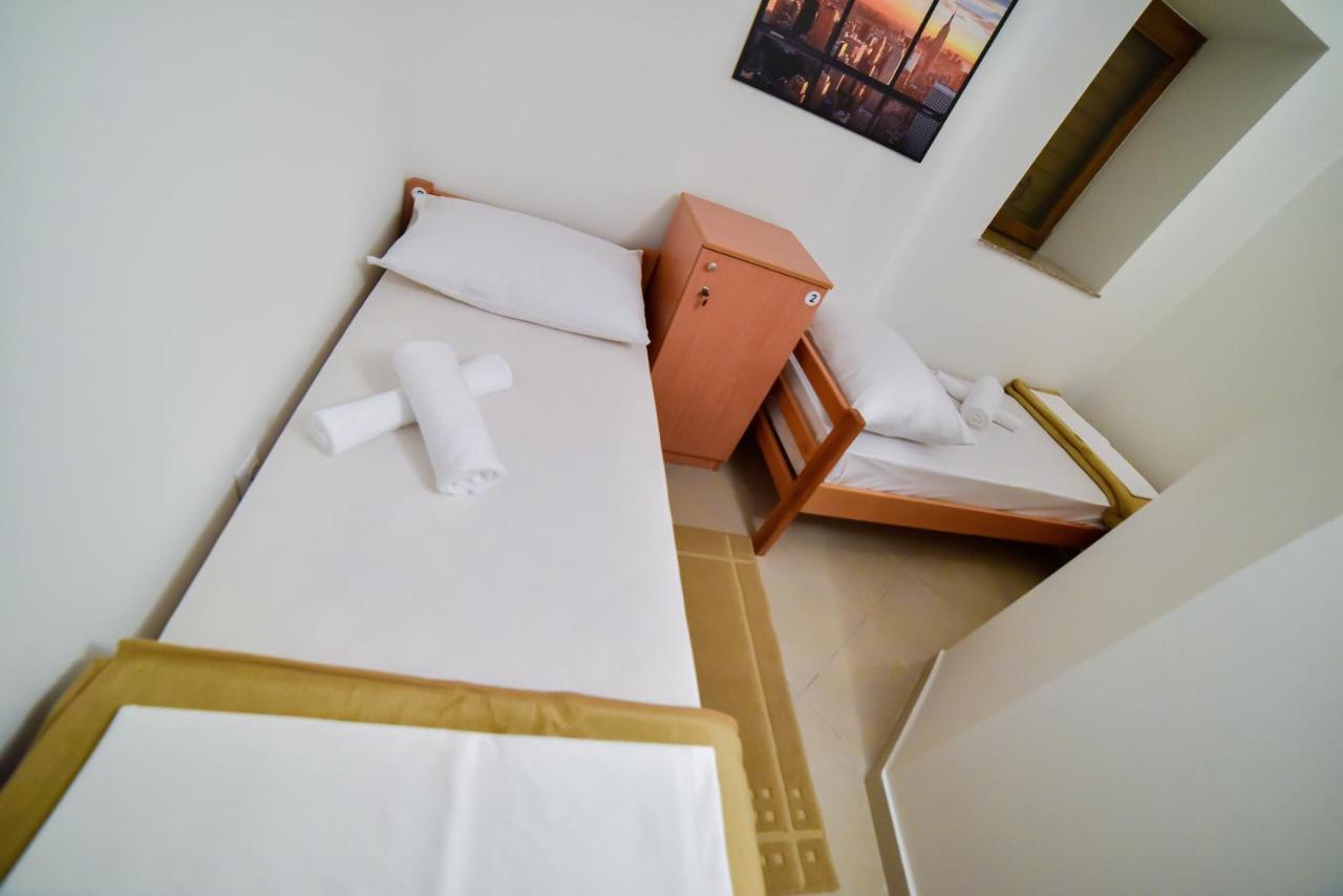 Hostel Sinj Exterior photo