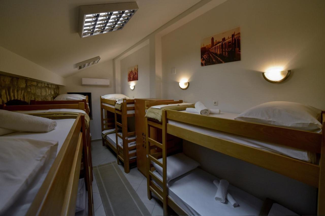 Hostel Sinj Exterior photo