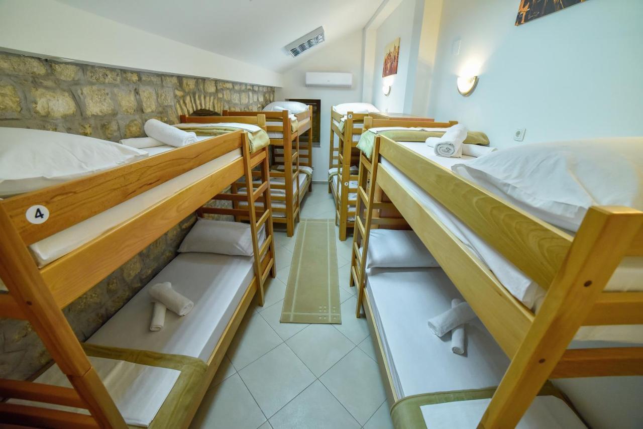 Hostel Sinj Exterior photo